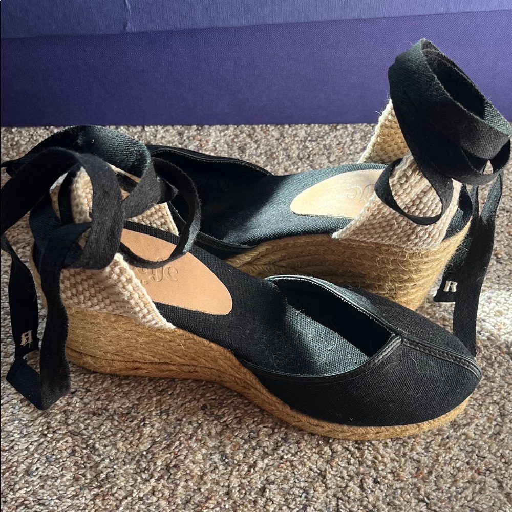Rouje Black and Tan Espadrille Wedges